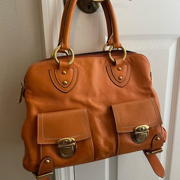 Used but great condition! Perfect for summer wear - Picture 1 of 4